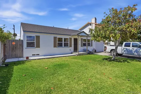Exterior - 551 Thorn St, Imperial Beach, CA 91932 photo 2 of 5