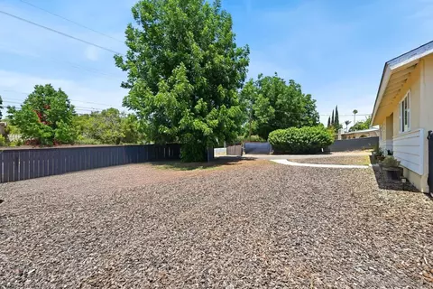 Exterior - 1500 S Citrus Ave, Escondido, CA 92027 photo 7 of 8