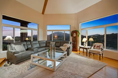 Living - 16997 Sky Valley Dr, Ramona, CA 92065 photo 2 of 6
