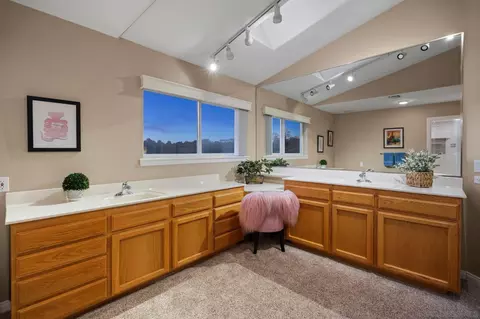 Bath - 16997 Sky Valley Dr, Ramona, CA 92065 photo 5 of 9