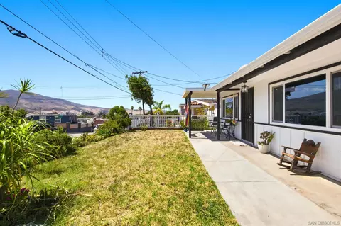 628 San Miguel St, Spring Valley, CA 91977 photo 3