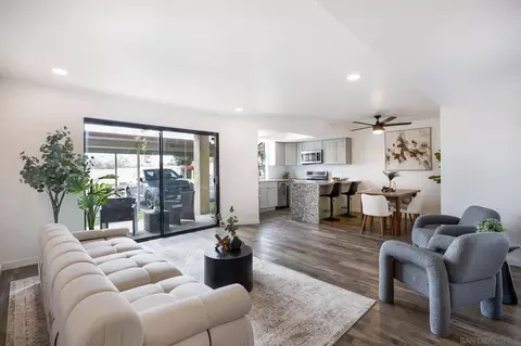 440 Citracado Pkwy #5, Escondido, CA 92025