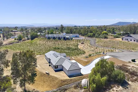 39301 Corte Venture, Temecula, CA 92592 photo 34