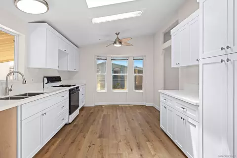 Kitchen - 2400 Alpine Blvd #108, Alpine, CA 91901 photo 3 of 4