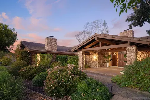 15943 Ranch Hollow Rd, Poway, CA 92064 photo 1