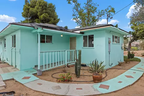 Exterior - 2439 Patterson Rd, Escondido, CA 92027 photo 4 of 12