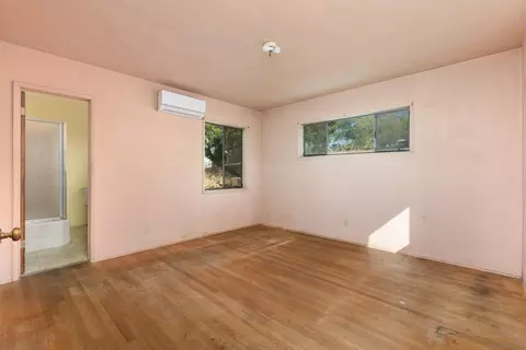 Bedroom - 2439 Patterson Rd, Escondido, CA 92027 photo 3 of 4