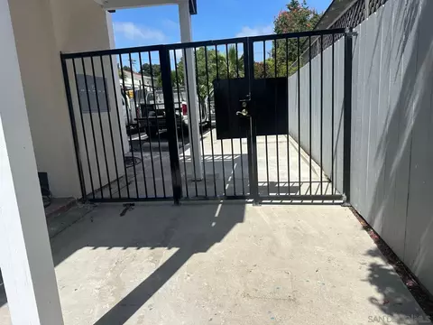Exterior - 525 S Freeman St, Oceanside, CA 92054 photo 5 of 11