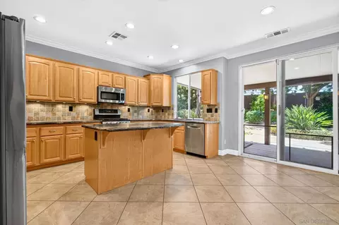 Kitchen - 27691 Sonora Cir, Temecula, CA 92591 photo 1 of 4