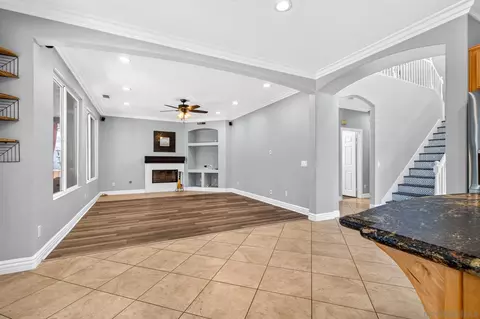 Living - 27691 Sonora Cir, Temecula, CA 92591 photo 3 of 8