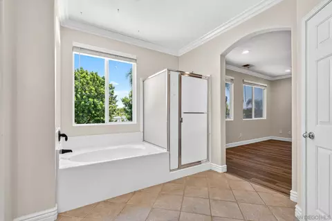 Bath - 27691 Sonora Cir, Temecula, CA 92591 photo 3 of 6