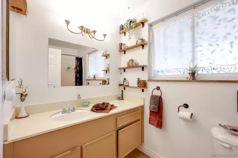 Bath - 10654 Holborn Ct, Santee, CA 92071 photo 2 of 2