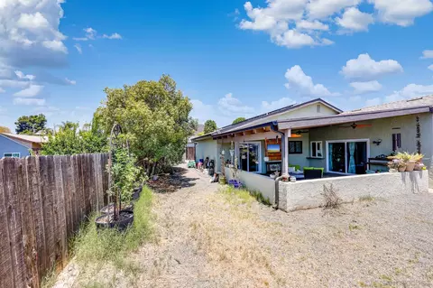 Exterior - 10654 Holborn Ct, Santee, CA 92071 photo 15 of 20