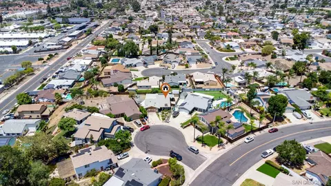 View/Area - 10654 Holborn Ct, Santee, CA 92071 photo 7 of 12