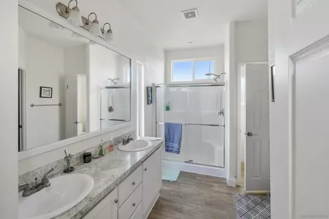Bath - 14003 Jasmine Ave #193, Poway, CA 92064 photo 2 of 2