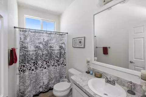 Bath - 14003 Jasmine Ave #193, Poway, CA 92064 photo 1 of 2
