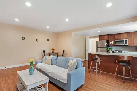 Living - 155 Rosebay #37, Encinitas, CA 92024 photo 2 of 3