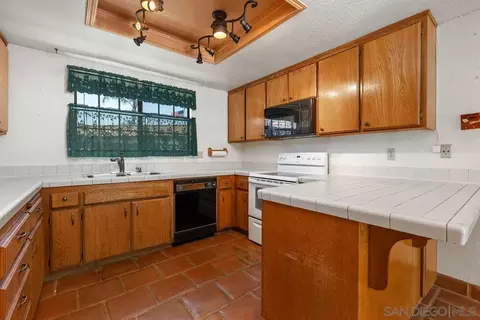 2922 Alamitos, Escondido, CA 92027 photo 11