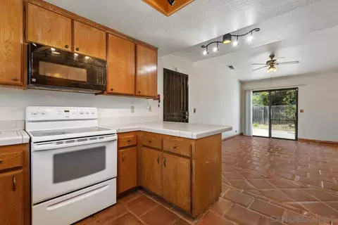 2922 Alamitos, Escondido, CA 92027 photo 13
