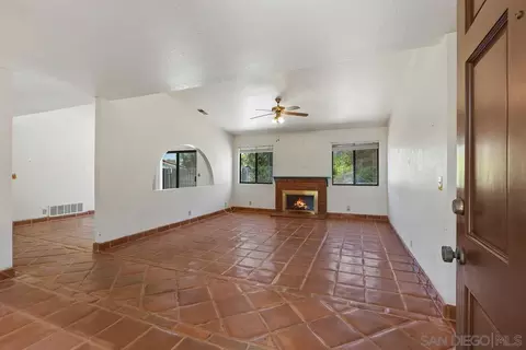 2922 Alamitos, Escondido, CA 92027 photo 4