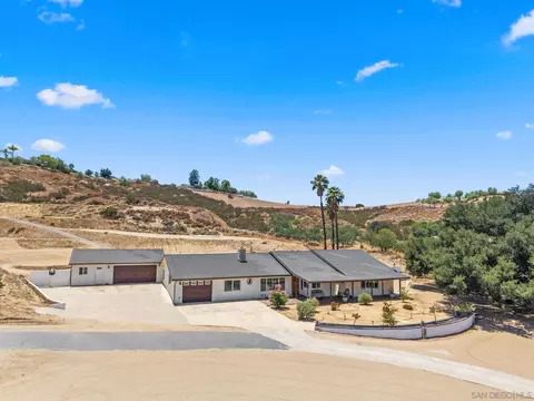37200 Mesa Rd, Temecula, CA 92592 photo 3