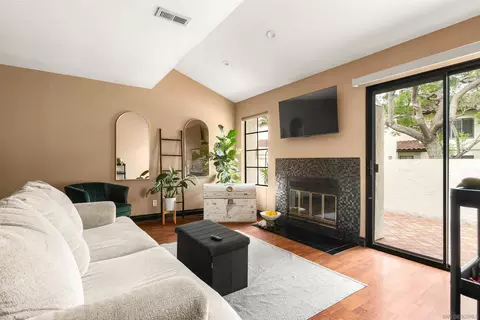 4250 Porte De Palmas #55, San Diego, CA 92122