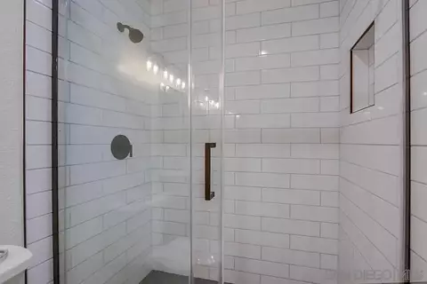 Bath - 1874 Forestdale, Encinitas, CA 92024 photo 5 of 5