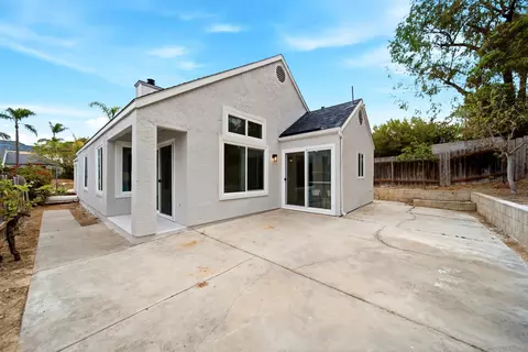 Exterior - 4325 Via Tercero, Oceanside, CA 92056 photo 4 of 5