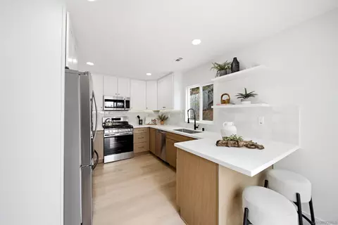 Kitchen - 4325 Via Tercero, Oceanside, CA 92056 photo 4 of 4