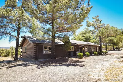 40522 Eady Ln, Boulevard, CA 91905 photo 2