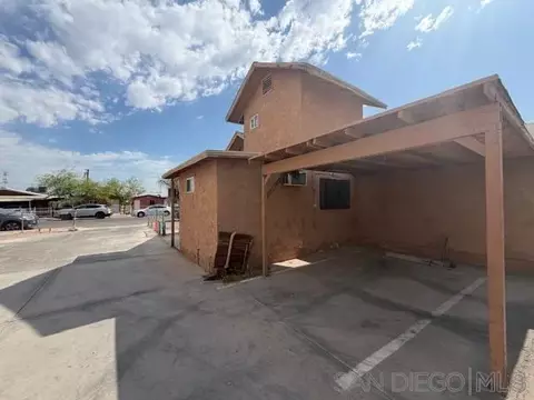 211 W Brighton Ave, El Centro, CA 92243 photo 3