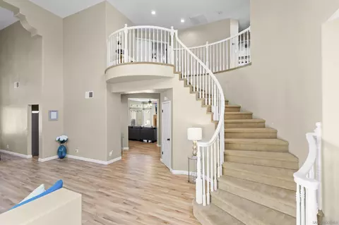Entry Way - 45632 Corte Lobos, Temecula, CA 92592 photo 2 of 5