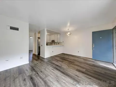 1124 Eureka St #16, San Diego, CA 92110