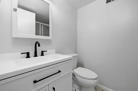 Bath - 10628 Queen Jessica Ln, Santee, CA 92071 photo 1 of 2