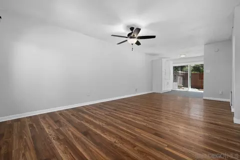 Living - 10628 Queen Jessica Ln, Santee, CA 92071 photo 3 of 6