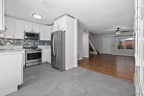 Kitchen - 10628 Queen Jessica Ln, Santee, CA 92071 photo 3 of 7