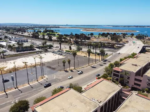 2540 Clairemont Dr #307, San Diego, CA 92117