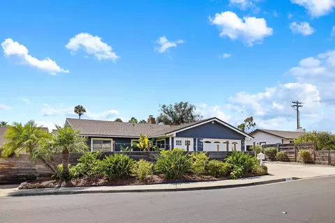 Exterior - 714 Piedras Oro Calle, Encinitas, CA 92024 photo 11 of 11