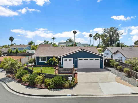 View/Area - 714 Piedras Oro Calle, Encinitas, CA 92024 photo 3 of 8