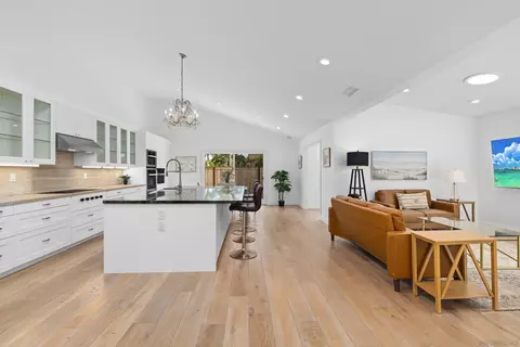 Kitchen - 714 Piedras Oro Calle, Encinitas, CA 92024 photo 1 of 6