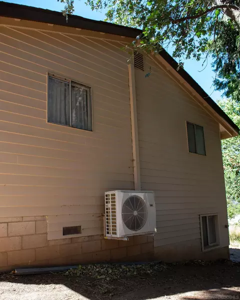 Exterior - 2816 Heliotrope Dr, Julian, CA 92036 photo 3 of 12