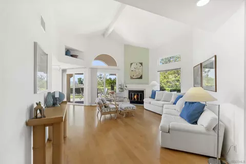 1749 Sawgrass Gln, Escondido, CA 92026 photo 9
