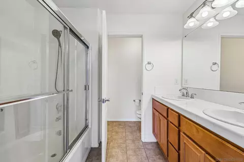 Bath - 152 Via Montisi, Santee, CA 92071 photo 4 of 5