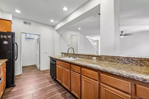 Kitchen - 152 Via Montisi, Santee, CA 92071 photo 4 of 5