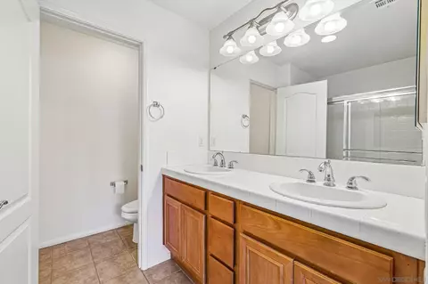 Bath - 152 Via Montisi, Santee, CA 92071 photo 2 of 5