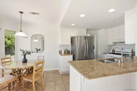 5375 Rio Plata Dr, Oceanside, CA 92057 photo 3