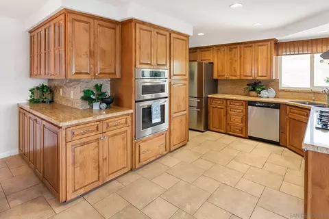 Kitchen - 6359 Lambda Dr, San Diego, CA 92120 photo 2 of 9
