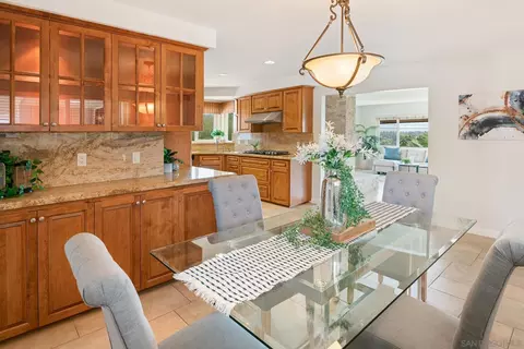 Dining - 6359 Lambda Dr, San Diego, CA 92120 photo 2 of 2