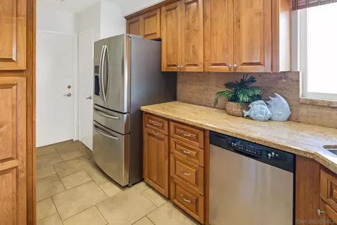 Kitchen - 6359 Lambda Dr, San Diego, CA 92120 photo 7 of 9