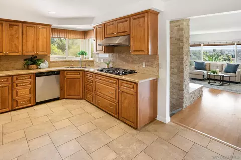 Kitchen - 6359 Lambda Dr, San Diego, CA 92120 photo 4 of 9